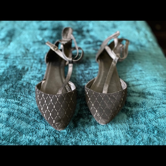 Daisy Fuentes flats - Picture 2 of 6